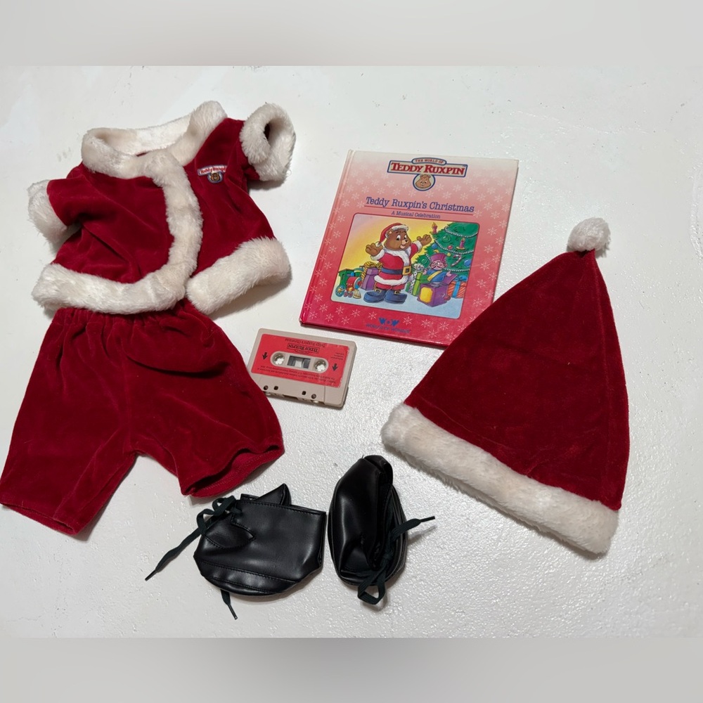 Outfit Teddy Ruxpin world of wonder Christmas Santa outfit vintage tape and book